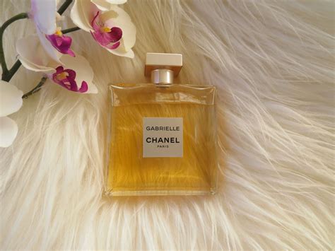 perfume gabrielle chanel resenha